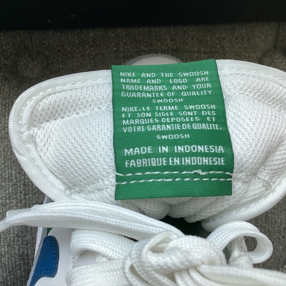 Nike Air Jordan Legacy 312 Low Sneaker (Big Kid), size 7 - Picture 4 of 13